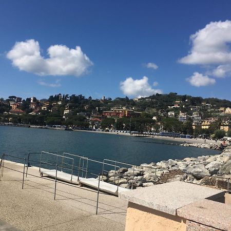 Near The Beach Rapallo Bagian luar foto