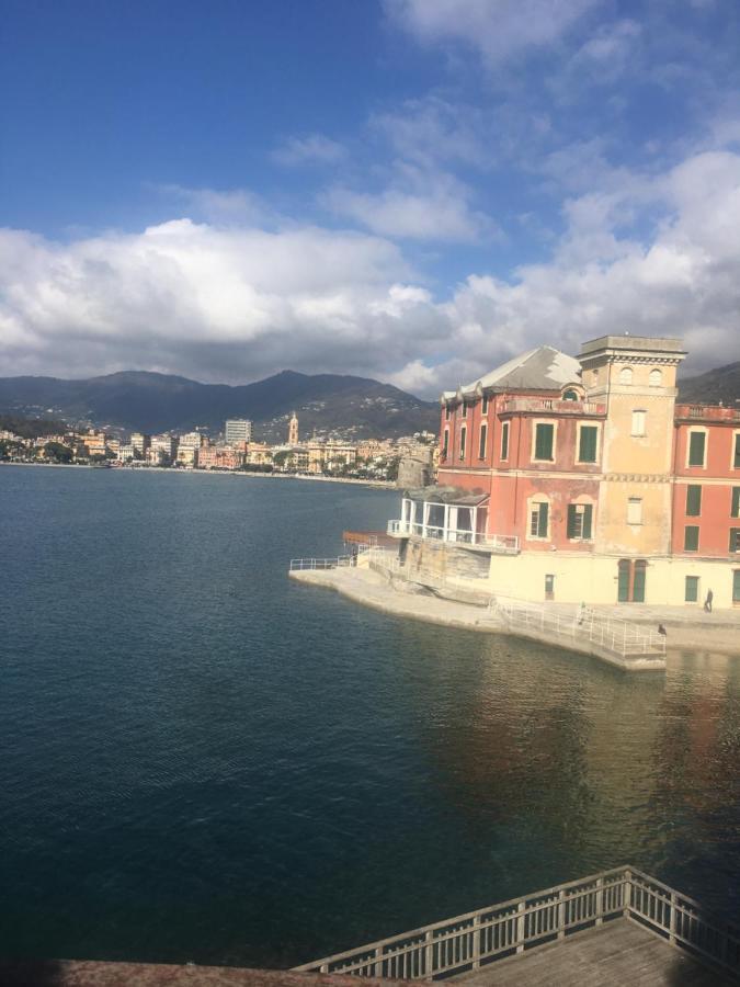 Near The Beach Rapallo Bagian luar foto